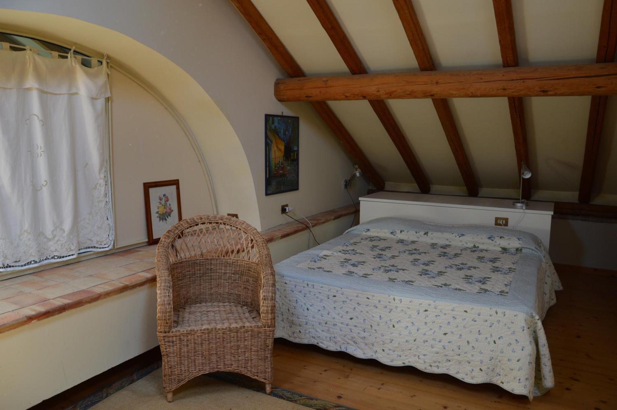 Sant'Agata Li Battiati Relais De Charme - B&B Short Lets La Casa Di Francesca الغرفة الصورة